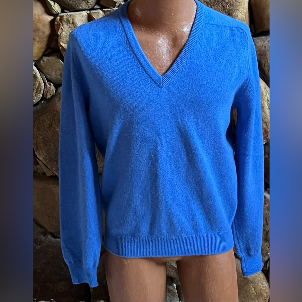Pringle of Scotland Men's V-Neck Sweater
